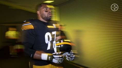 PHOTOS: Game faces - Steelers vs. Lions