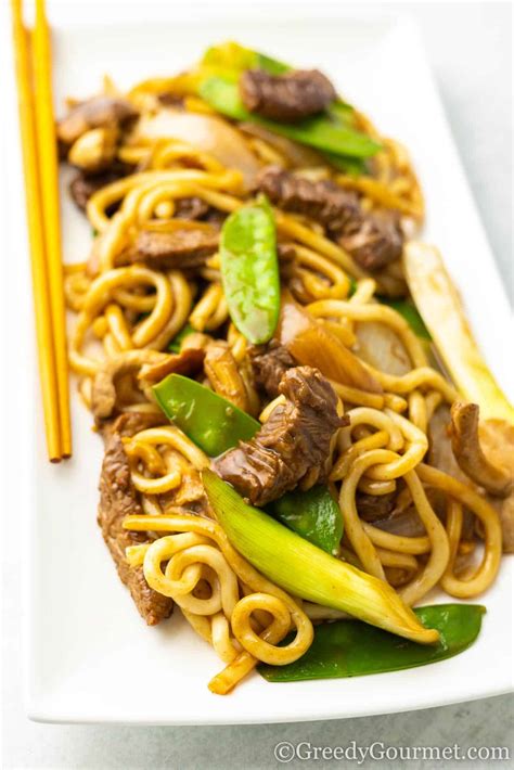 Beef Yaki Udon - A Japanese Recipe | Greedy Gourmet