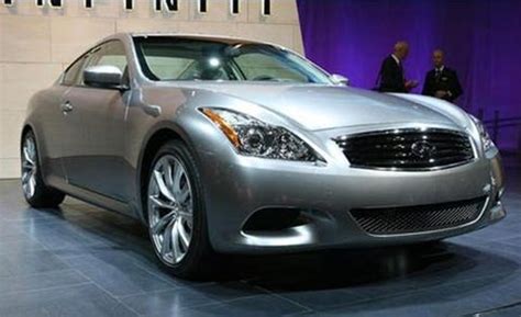 2013 Infiniti G25 / G37 Journey 2dr RWD Features and Specs