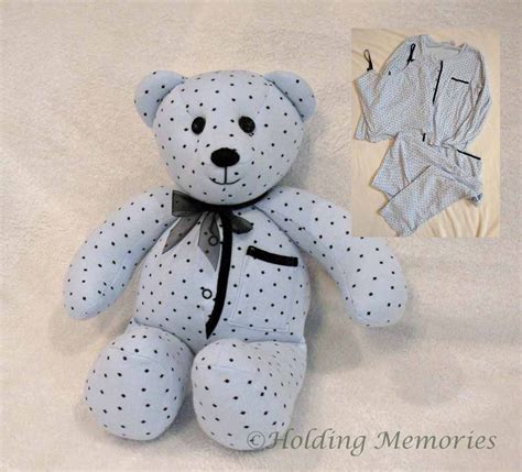 holdingmemories.com | Memory bears pattern, Bear patterns free, Memory ...