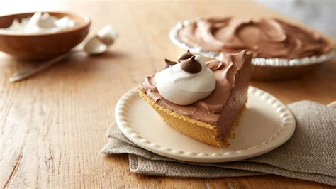 Chocolate Magic Mousse Pie Recipe | Hersheyland