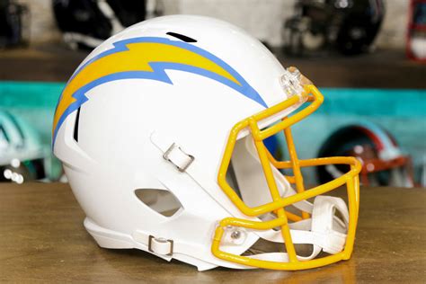 Los Angeles Chargers Riddell Speed Mini Helmet – Green Gridiron, Inc.