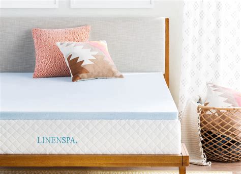 The 8 Best Cooling Mattress Toppers of 2022 - PureWow