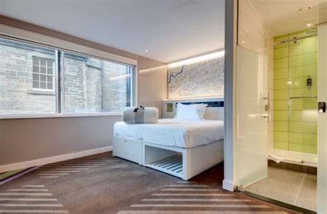 TopAtlântico | hub by Premier Inn London Westminster Abbey hotel ...