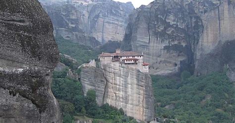 Explore The Unique Meteora Monasteries - Euscentia