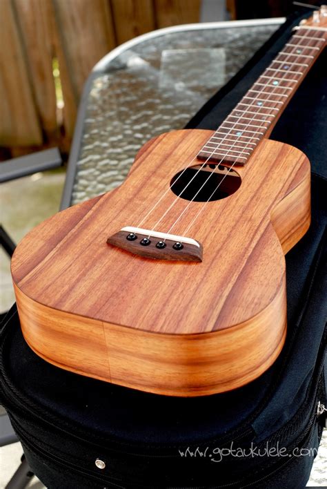 Kanile'a K-1 Tenor ukulele - REVIEW