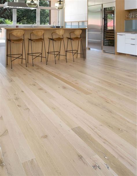 7 Advantages of White Oak Hardwood flooring | White oak hardwood floors ...