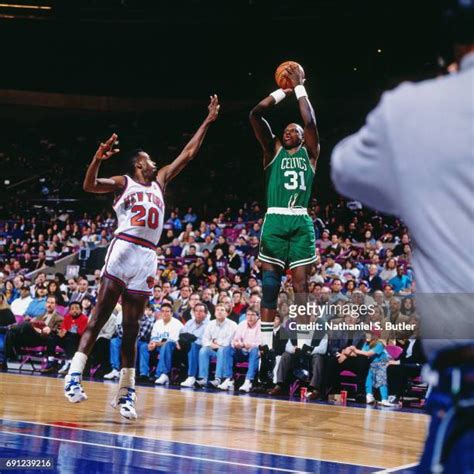 Boston Celtics Xavier Mcdaniel Photos and Premium High Res Pictures - Getty Images