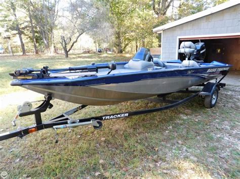 Bass Tracker Pro 2012 Used Boat for Sale in Sarasota, Florida - BoatDealers.ca