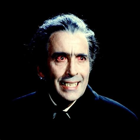 Christopher Lee en “Drácula 73″ (Dracula A.D. 1972) , 1972 | Hammer horror films, Classic horror ...