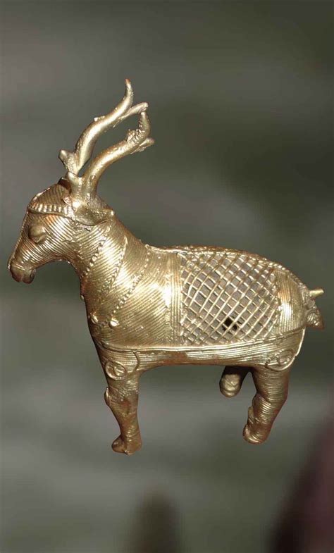 Deer Standing - Dhokra Art - Artisans Crest