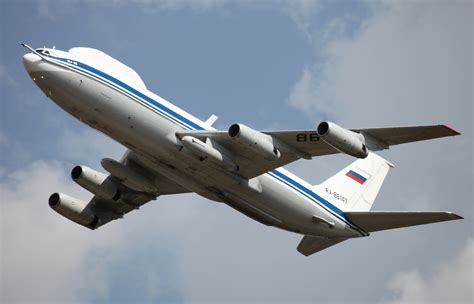 File:Airborne command and control aircraft IL-86VKP (2).jpg - Wikipedia, the free encyclopedia
