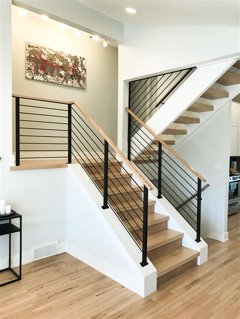 Looking for custom Urban Modern residential horizontal bar railing? | Signature Metal Works