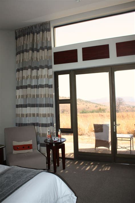 The Maropeng Boutique Hotel – Maropeng and Sterkfontein Caves