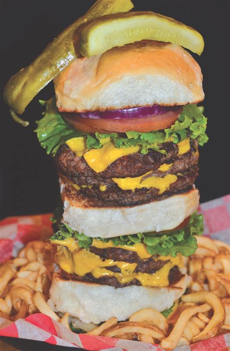 Jackpot! Magazine: Take the 'Big Burger Challenge' at Resorts Casino Tunica