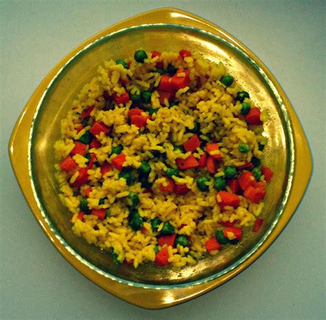 Cooking with Blueberry: Yellow Rice with Peas and Carrots Side Dish