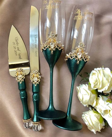 Enchanted Emerald And Gold Wedding Inspiration – Elegant Wedding Ideas