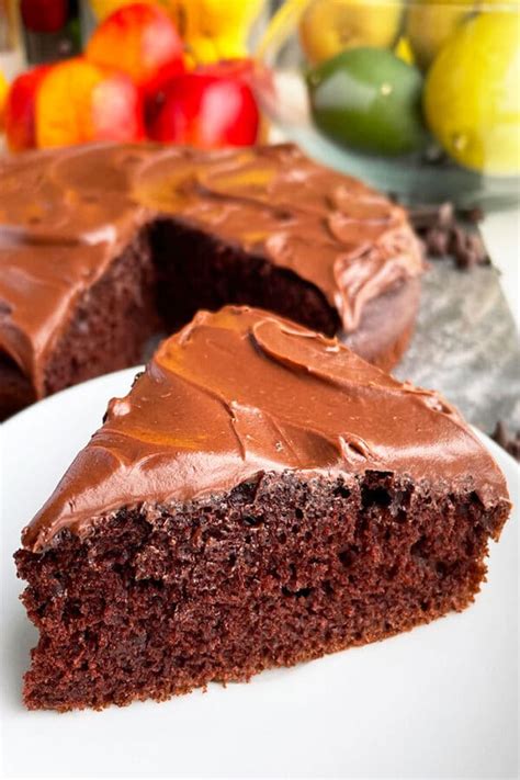 Vegan Chocolate Cake {Eggless Cake} - CakeWhiz