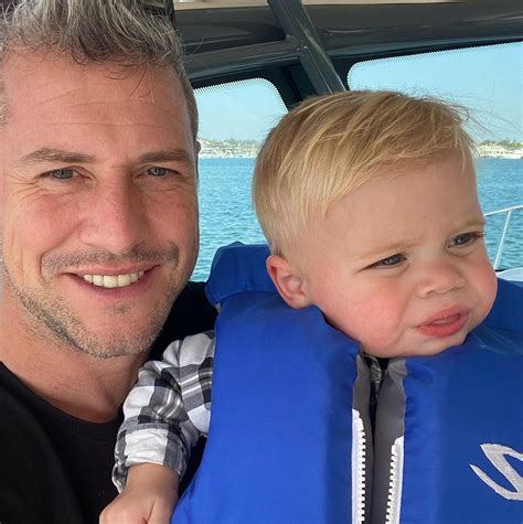 Ant Anstead Celebrates Thanksgiving With Son Hudson, 1, amid Divorce ...