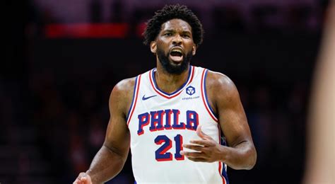 Embiid do 76ers está fora do jogo de Natal contra o Heat devido a uma ...