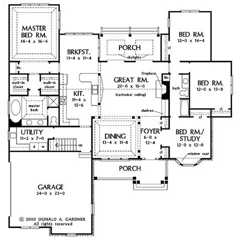 One Story Open Floor Plans with 4 bedrooms | Generous One-Story Design with Open Common Area ...