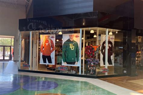 Rally House II selling college team apparel, souvenirs in Grapevine Mills | Community Impact