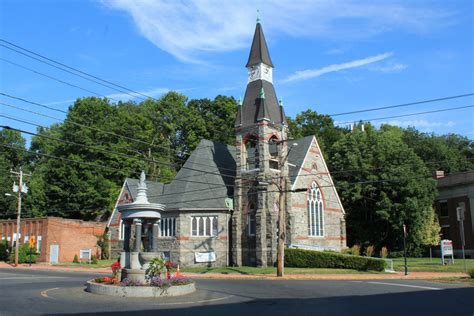 Holt Memorial Fountain, Stafford Springs – CT Monuments.net