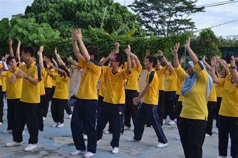 SMK SERI SENTOSA KL: SENAMROBIK SERENTAK 1MURID 1SUKAN 1MALAYSIA 2012