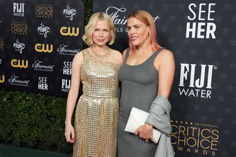 Busy Philipps Celebrates Michelle Williams' Oscar Nomination - Parade ...