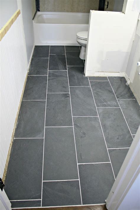 Get influenced with bathroom ceramic tile layouts as well as 2019 fads ...