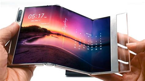 Samsung teases Samsung Galaxy 'S Foldable' camera phone | Digital ...