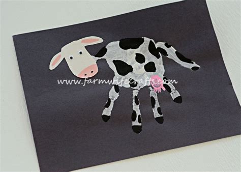 Handprint Dairy Cow Craft - The Farmwife Crafts