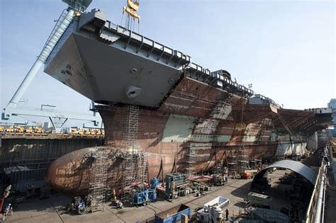 Uss gerald r ford, supercarrier, sistema de lanzamiento de aeronaves ...