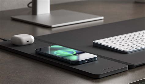 Journey “ALTI” Wireless Charging Desk Mat — Tools and Toys