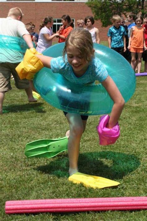 Beach Party Relay Race | Amazing DIY Beach Party Ideas Kids Beach Party, Beach Party Games ...