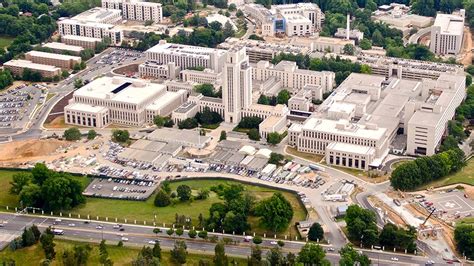 Walter Reed medical center on lockdown amid reports of active shooter ...