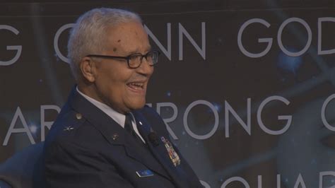 Tuskegee Airman Charles McGee celebrates 101st birthday | khou.com