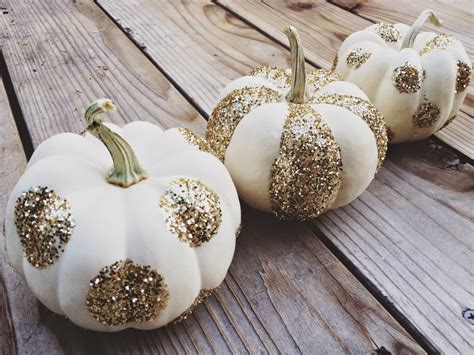 Diary of a Fit Mommy: DIY Glitter Pumpkin Tutorial