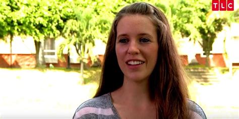 Jill Duggar Dares To Wear Jeans & Fans Are Loving It!