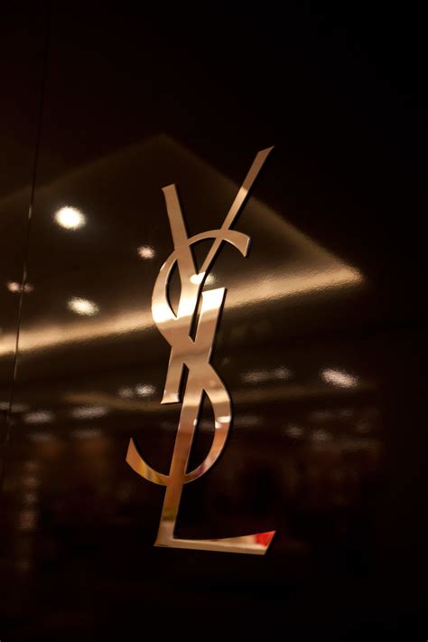 Yves Saint Laurent Logo | Taken in front of a Yves Saint Lau… | Flickr
