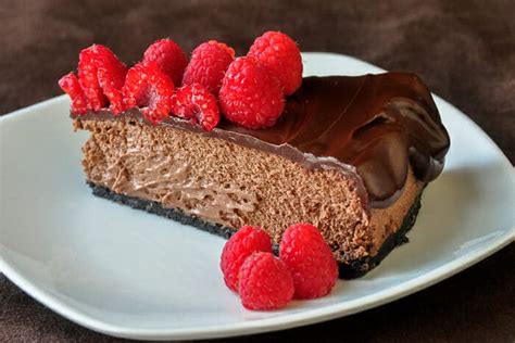 Chocolate Mousse Cheesecake - light, creamy & chocolately!