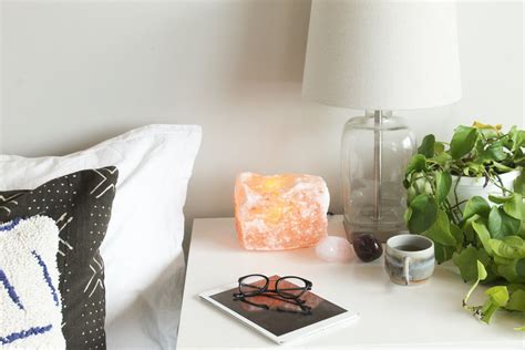 How to use Himalayan Salt Lamps in your Bedroom | Lamps living room, Himalayan salt lamp, Salt ...