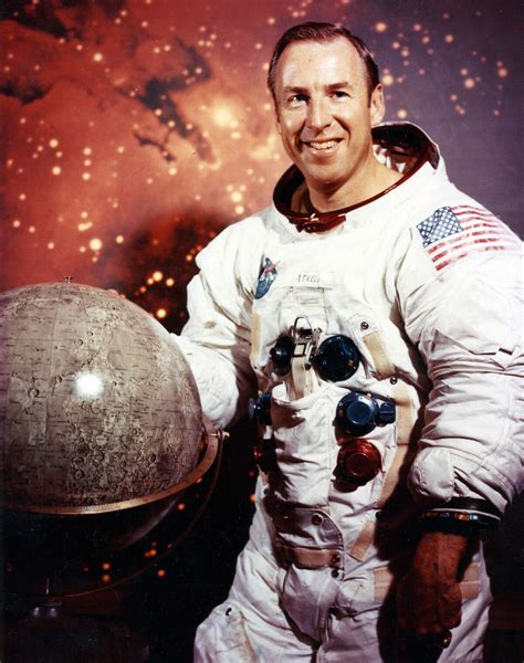 Apollo 13 astronaut Jim Lovell brings stories of space to Midland College