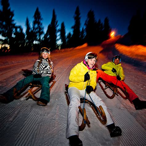 night-sledding - Blog @OUTDOOR