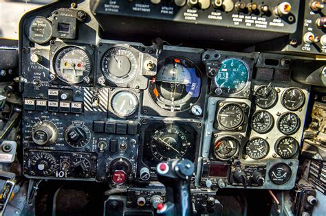F-4 Phantom aircraft cockpit | Military Machine