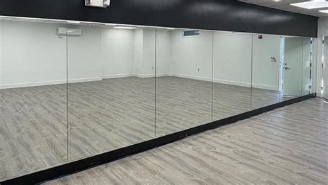 Gym Mirrors | Weight Room Mirrors | Home Gym Mirror Walls