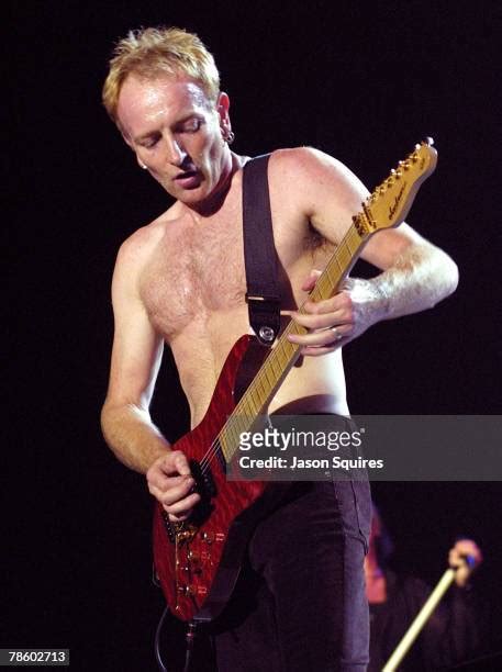 32 Def Leppard Phil Collen 7 Stock Photos, High-Res Pictures, and ...