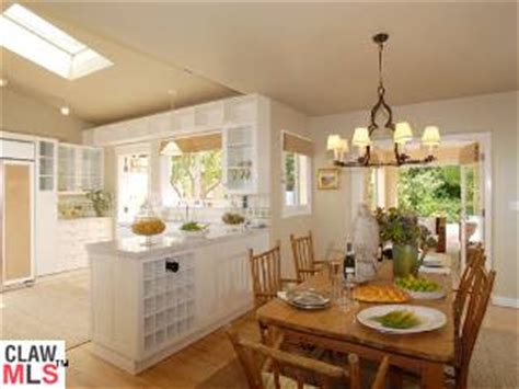 Teri Garr California Cottage Style Home ~ Celebrity Houses