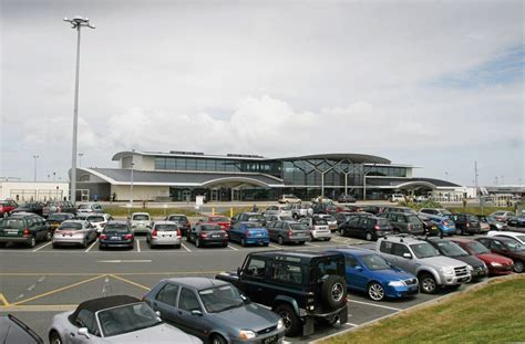 Airport car park charges shake-up | Guernsey Press