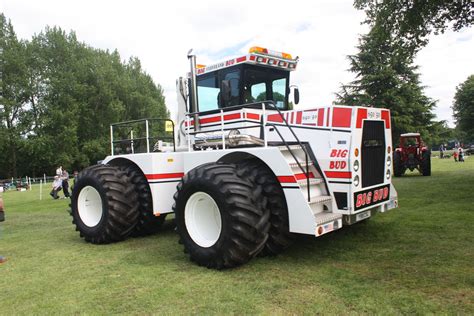 Cleveland Big Bud 650/50 | Big tractors, Tractors, Old tractors